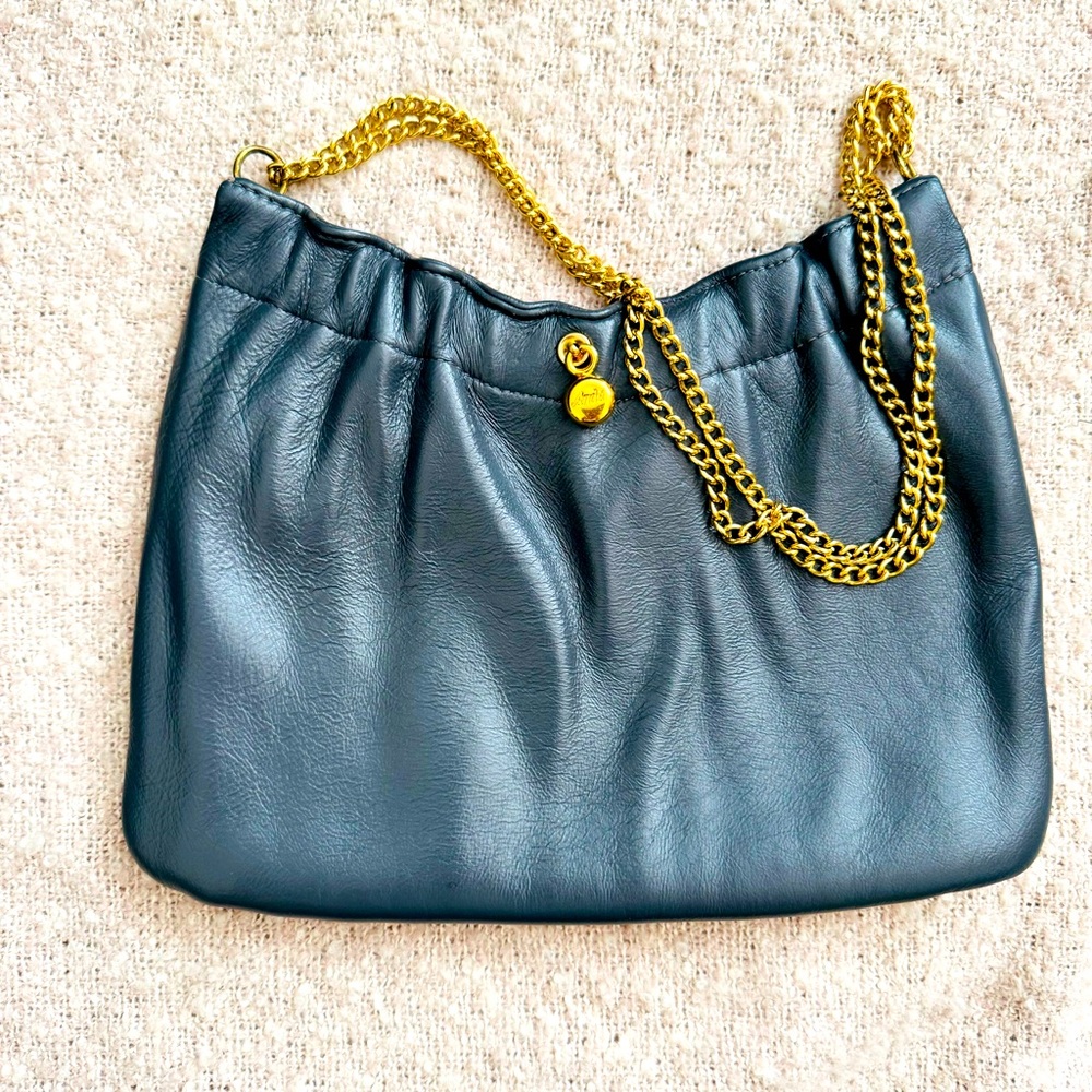 Vintage Andé bag, grey, chain, magnetic closure, EUC
